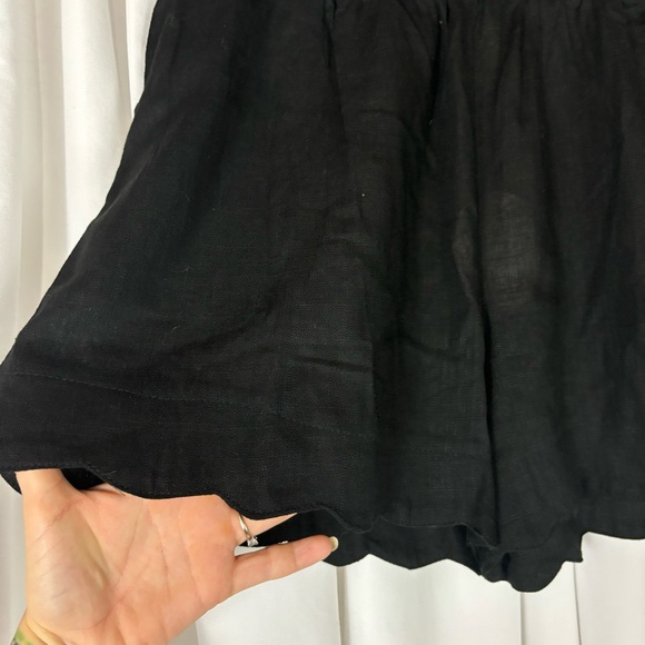 NWT Black Linen-like Scalloped Casual Vacation Shorts Small - Picture 2 of 5